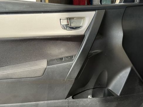 Used 2019 Toyota Corolla LE FWD image 24