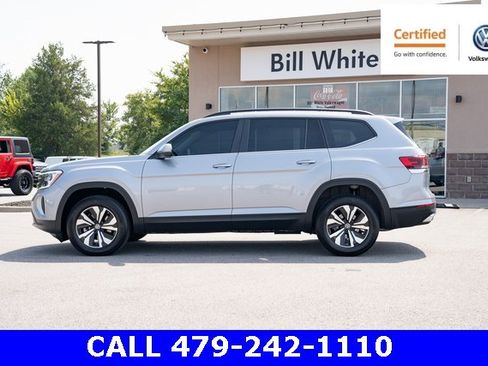 Certified 2024 Volkswagen Atlas SE image 3