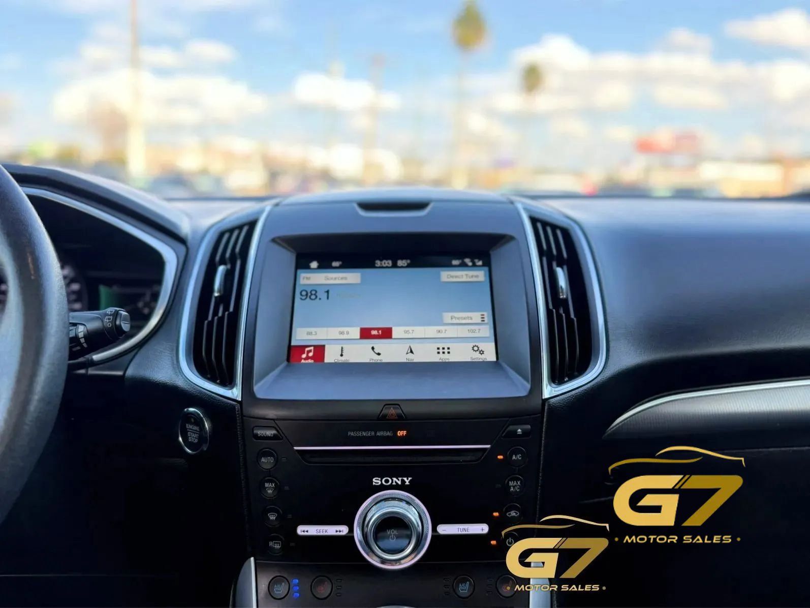 Used 2018 Ford Edge Titanium w/ Equipment Group 301A FWD image 26