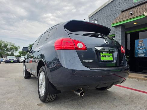 Used 2013 Nissan Rogue SV w/ Premium Pkg FWD image 9