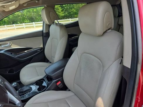 Used 2018 Hyundai Santa Fe Sport w/ 2.4L Value Package 02 FWD image 17