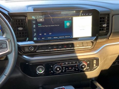 Used 2023 Chevrolet Silverado 1500 RST image 7