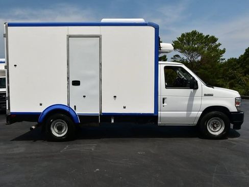 Used 2023 Ford E-350 and Econoline 350 Super Duty w/ Power Windows & Locks Group RWD image 8