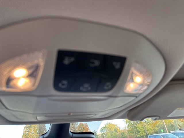 Used 2023 Chrysler Pacifica Touring-L FWD image 59