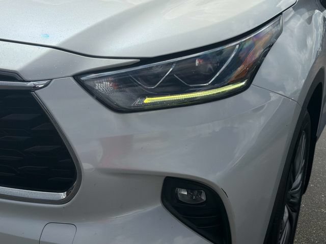 Used 2020 Toyota Highlander Platinum AWD/4WD image 9