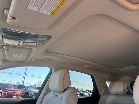 Used 2023 Genesis GV70 2.5T w/ Select Package image 15