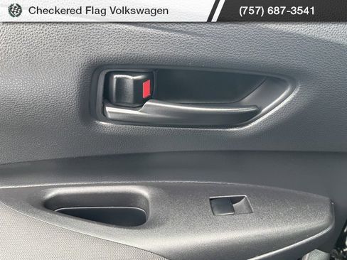 Used 2024 Toyota Corolla LE image 21