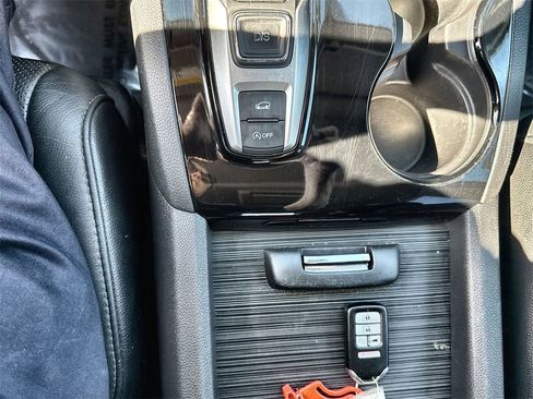 Used 2018 Honda Pilot Elite image 29