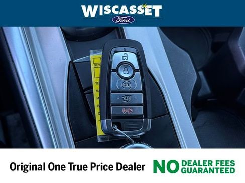 Certified 2022 Ford Explorer XLT w/ Equipment Group 202A image 13