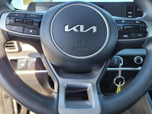 Used 2024 Kia Sportage LX image 22