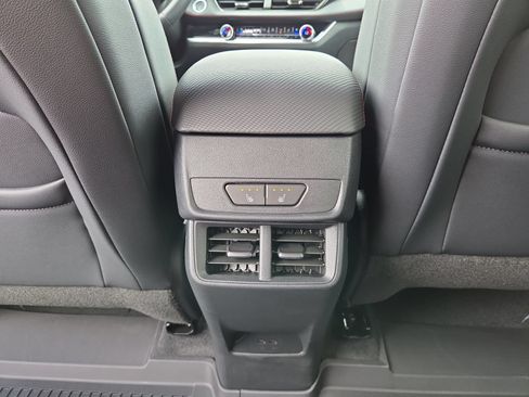 New 2027 Chevrolet Equinox RS w/ Safety and Technology Package FWD image 12