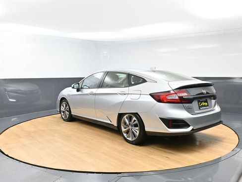 Used 2018 Honda Clarity Plug-In Hybrid image 4