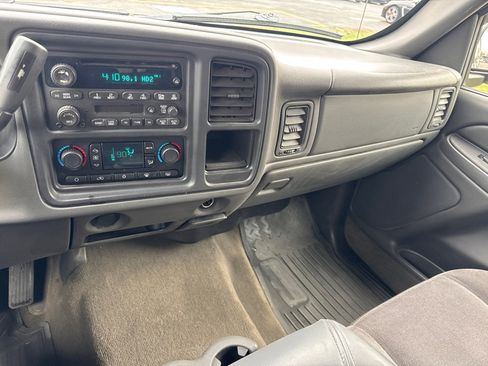 Used 2005 GMC Sierra 1500 SLE w/ Light Duty Power Package image 15