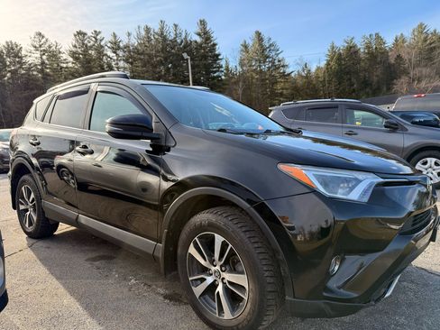 Used 2016 Toyota RAV4 XLE image 3