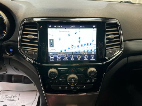 Used 2020 Jeep Grand Cherokee Altitude image 5