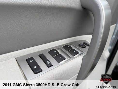 Used 2011 GMC Sierra 3500 SLE w/ SLE Preferred Package AWD/4WD image 22