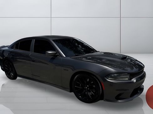 Used 2017 Dodge Charger R/T RWD image 7