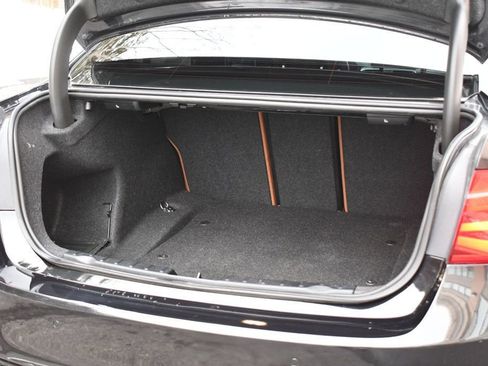 Used 2017 BMW 330i xDrive 330i xDrive image 8