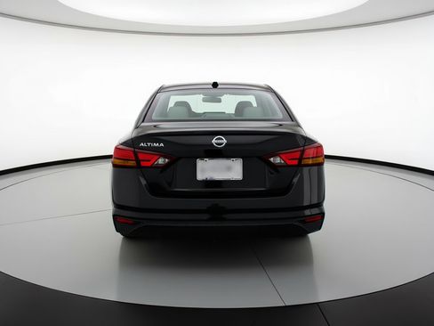 Used 2025 Nissan Altima 2.5 SV image 7