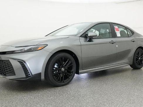 New 2026 Toyota Camry SE FWD image 17
