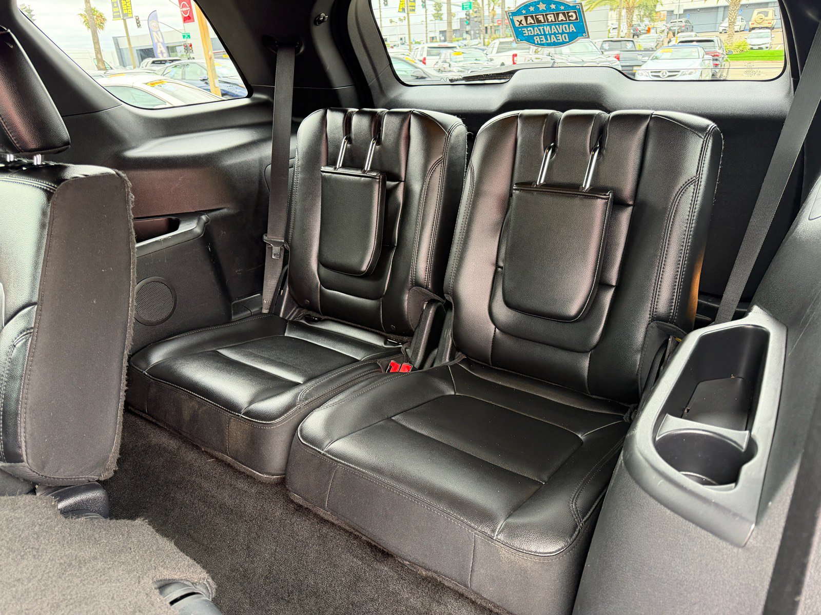 Used 2017 Ford Explorer XLT w/ Equipment Group 202A FWD image 11