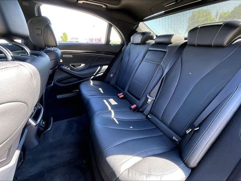 Used 2016 Mercedes-Benz S 550 4MATIC Sedan image 32