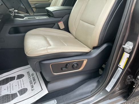 Used 2019 RAM 1500 Limited AWD/4WD image 13