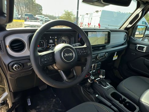 New 2026 Jeep Gladiator Sport image 20