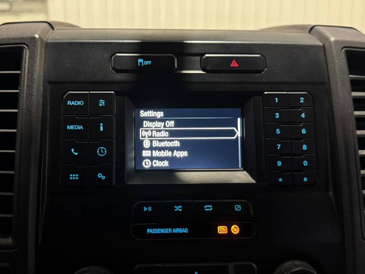 Used 2021 Ford F550 2WD Crew Cab Super Duty image 7