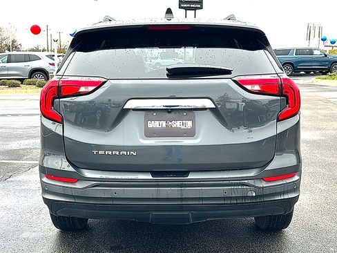 Used 2021 GMC Terrain SLE w/ Driver Convenience Package image 7