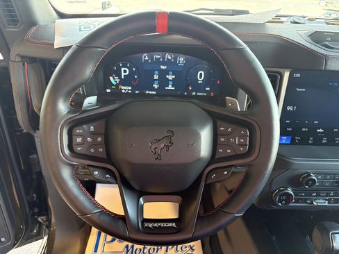 Used 2025 Ford Bronco Raptor AWD/4WD image 13
