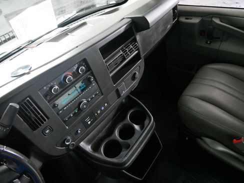 Used 2021 Chevrolet Express 2500 w/ Safety Package RWD image 11