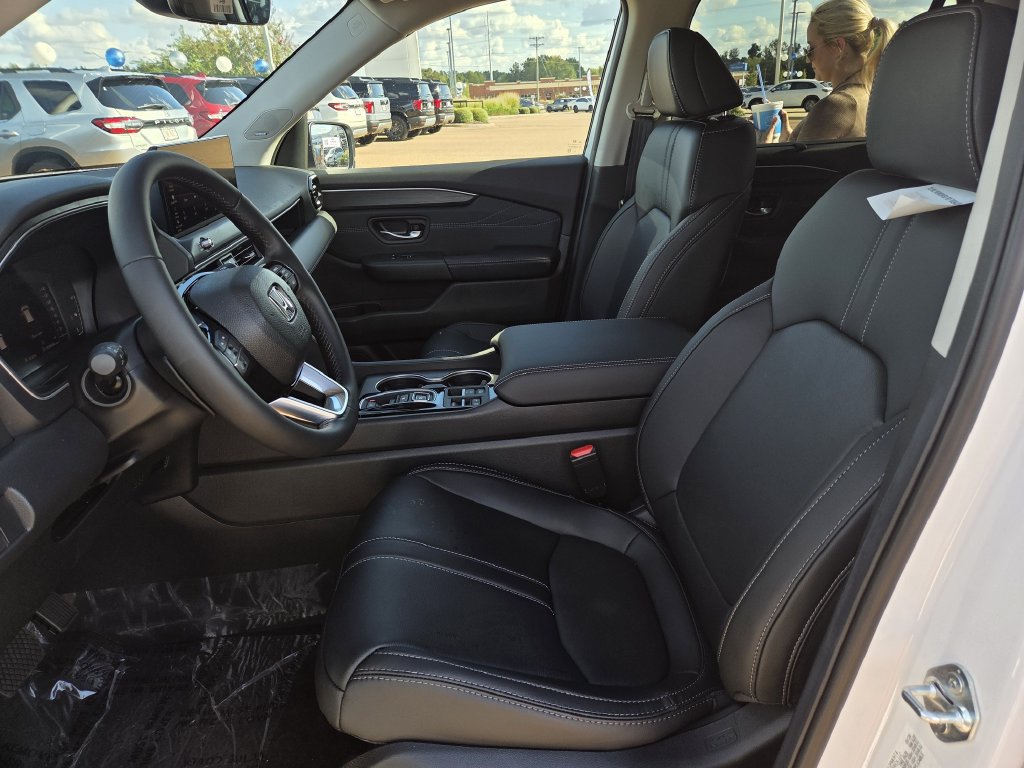 New 2026 Honda Pilot Touring image 14