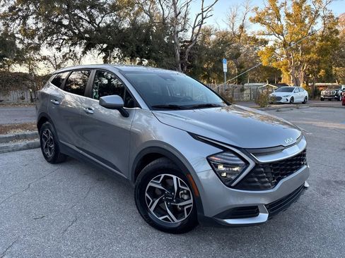 Used 2024 Kia Sportage LX image 5