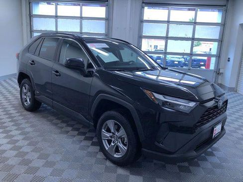 Certified 2025 Toyota RAV4 LE AWD/4WD image 36