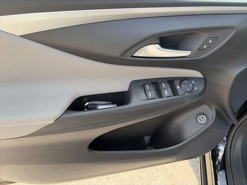 New 2026 Buick Envista Avenir FWD image 17