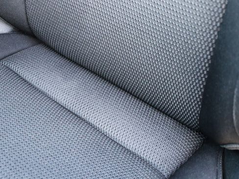 Used 2023 Chevrolet Colorado LT w/ LT Convenience Package II image 18