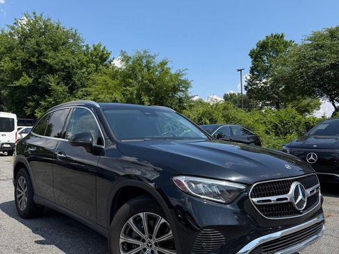 Used 2023 Mercedes-Benz GLC 300 4MATIC image 12
