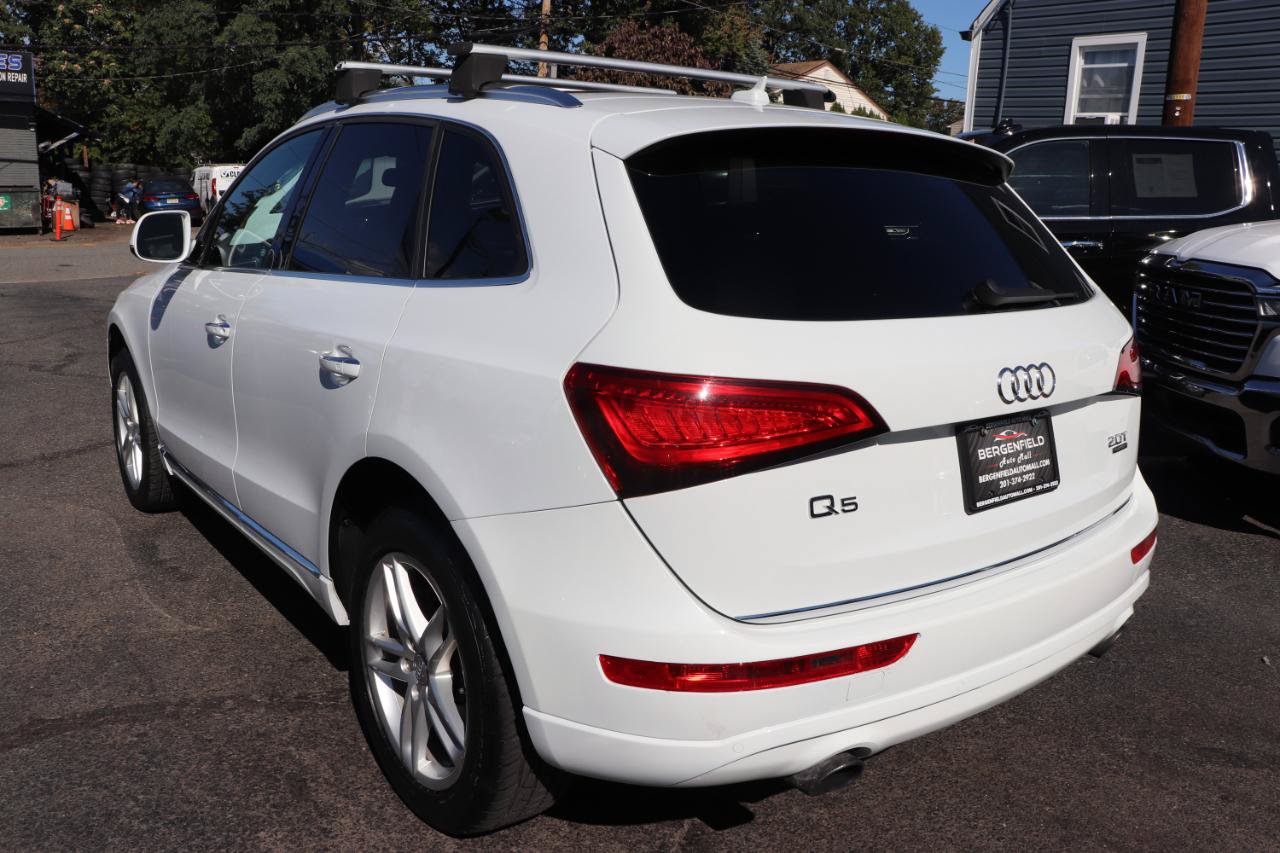 Used 2017 Audi Q5 2.0T Premium Plus w/ Technology Package AWD/4WD image 3