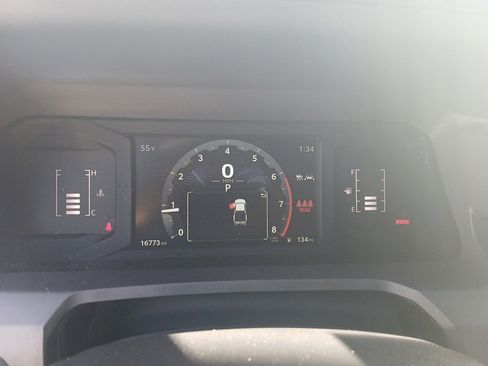 Used 2025 Toyota Tacoma SR5 AWD/4WD image 19