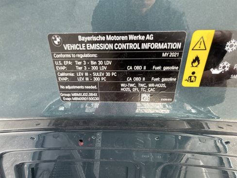 Used 2021 BMW 330i xDrive Sedan w/ Premium Package image 29