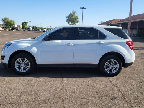 Used 2017 Chevrolet Equinox LS image 5