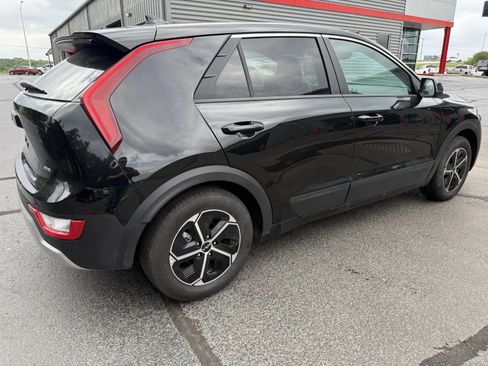 Used 2026 Kia Niro LX FWD image 4