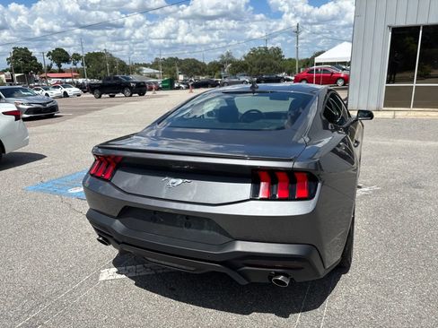 Used 2025 Ford Mustang Premium RWD image 9