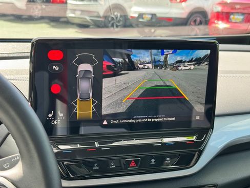 Used 2023 Volkswagen ID.4 Pro S image 24