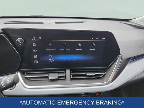 Certified 2025 Chevrolet Trax LT w/ LT Convenience Package image 11