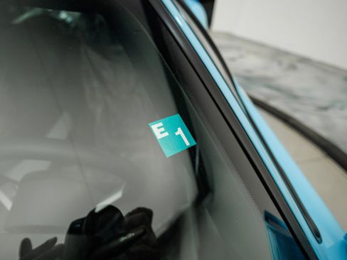 Used 2006 Ford GT image 79