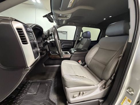 Used 2015 GMC Sierra 1500 SLT w/ SLT Crew Cab Value Package AWD/4WD image 21