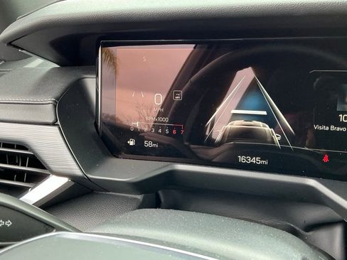 Certified 2025 GMC Acadia Elevation image 36