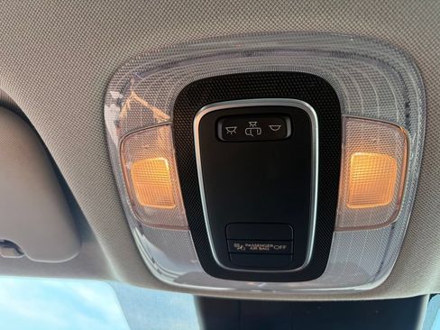 Used 2023 Hyundai Elantra SE FWD image 21